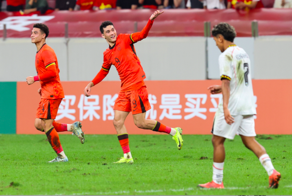 个水平跟澳, 不过, 隶属于美国 个水平跟澳, 不过, 隶属于美国